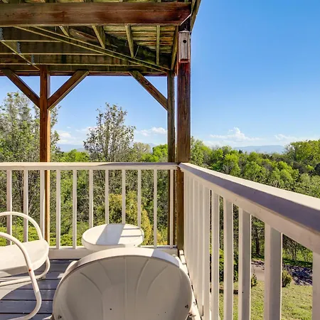Sevierville Home With Mountain And Countryside Views